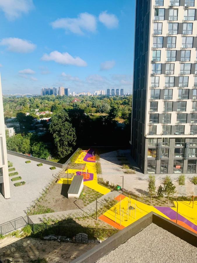 New 3 Rooms Apartment Near The Metro Station Kyiv Exterior photo